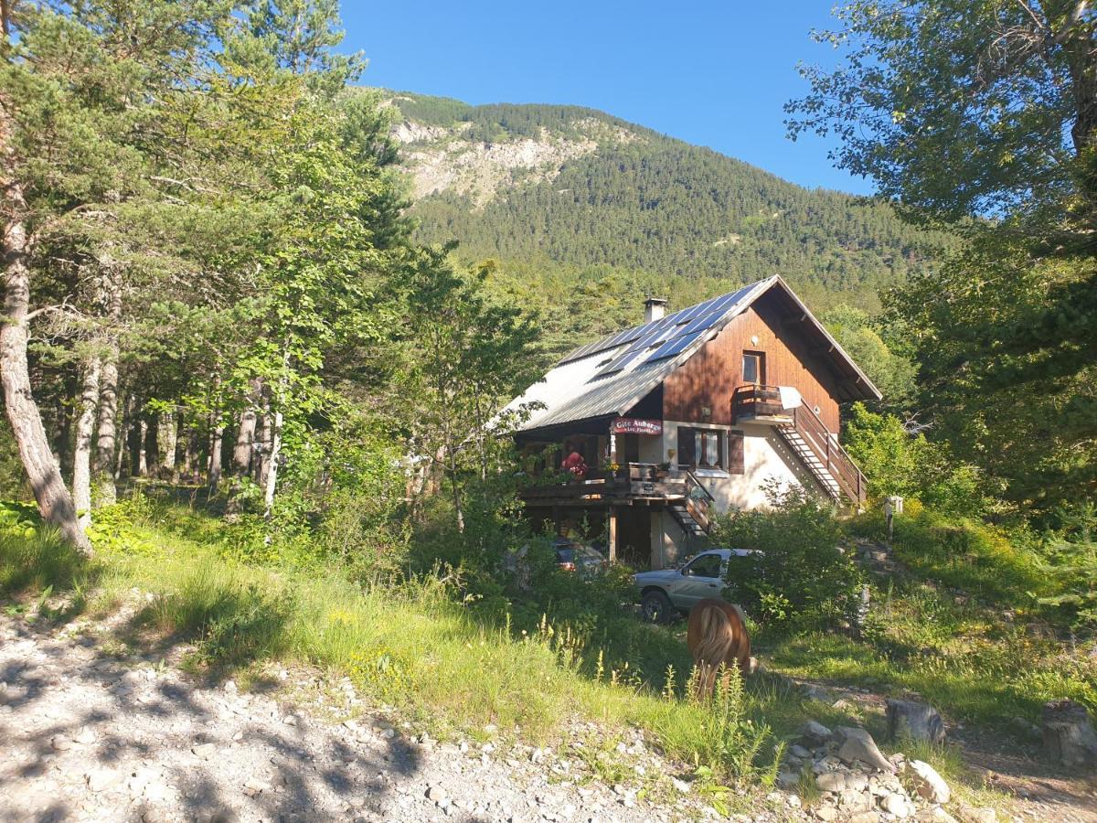 Hotel Les Pinees Chateauroux-les-Alpes Exterior foto